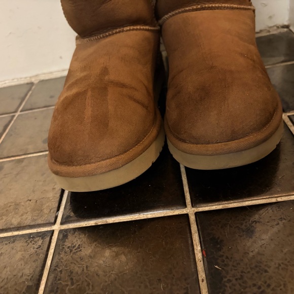 UGG Classic Suede Boots - Chestnut - Picture 2 of 6